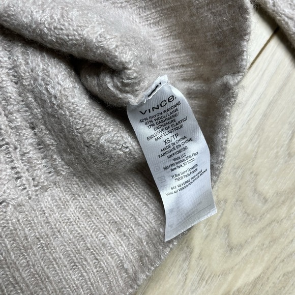 Vince Cropped Cream Cashmere Wool Cable Loose Knit Sweater Womens XS - Picture 6 of 7